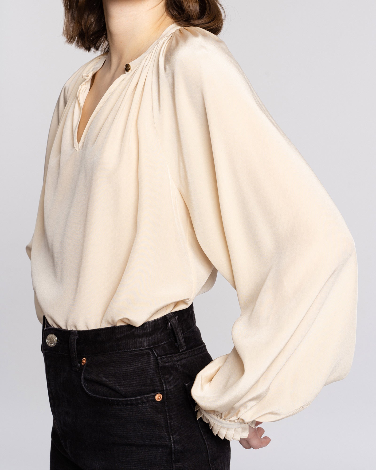 Ingrid Silk Blouse – White Sand
