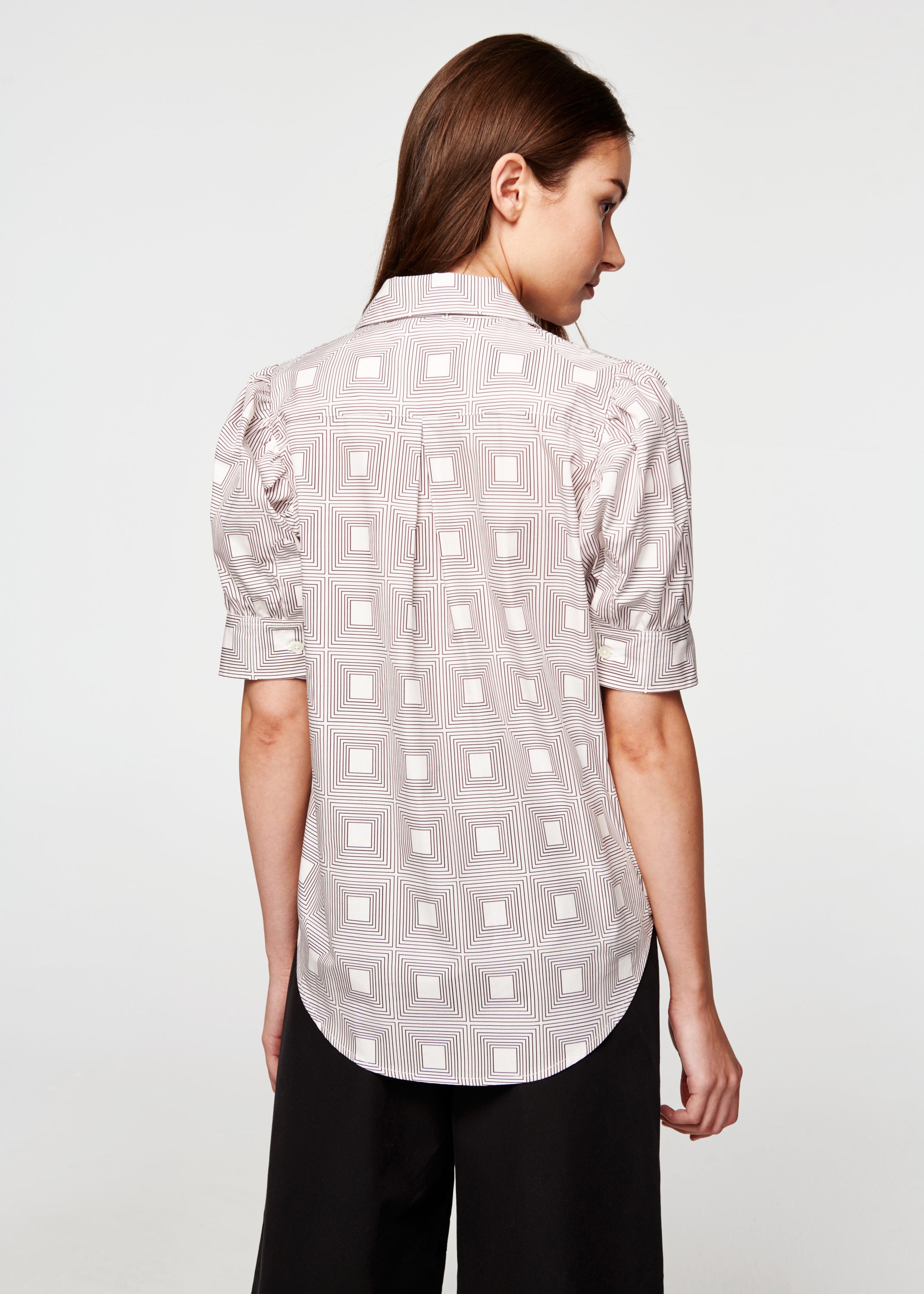 Ava Organic Cotton Poplin Shirt – White Tortoise Print