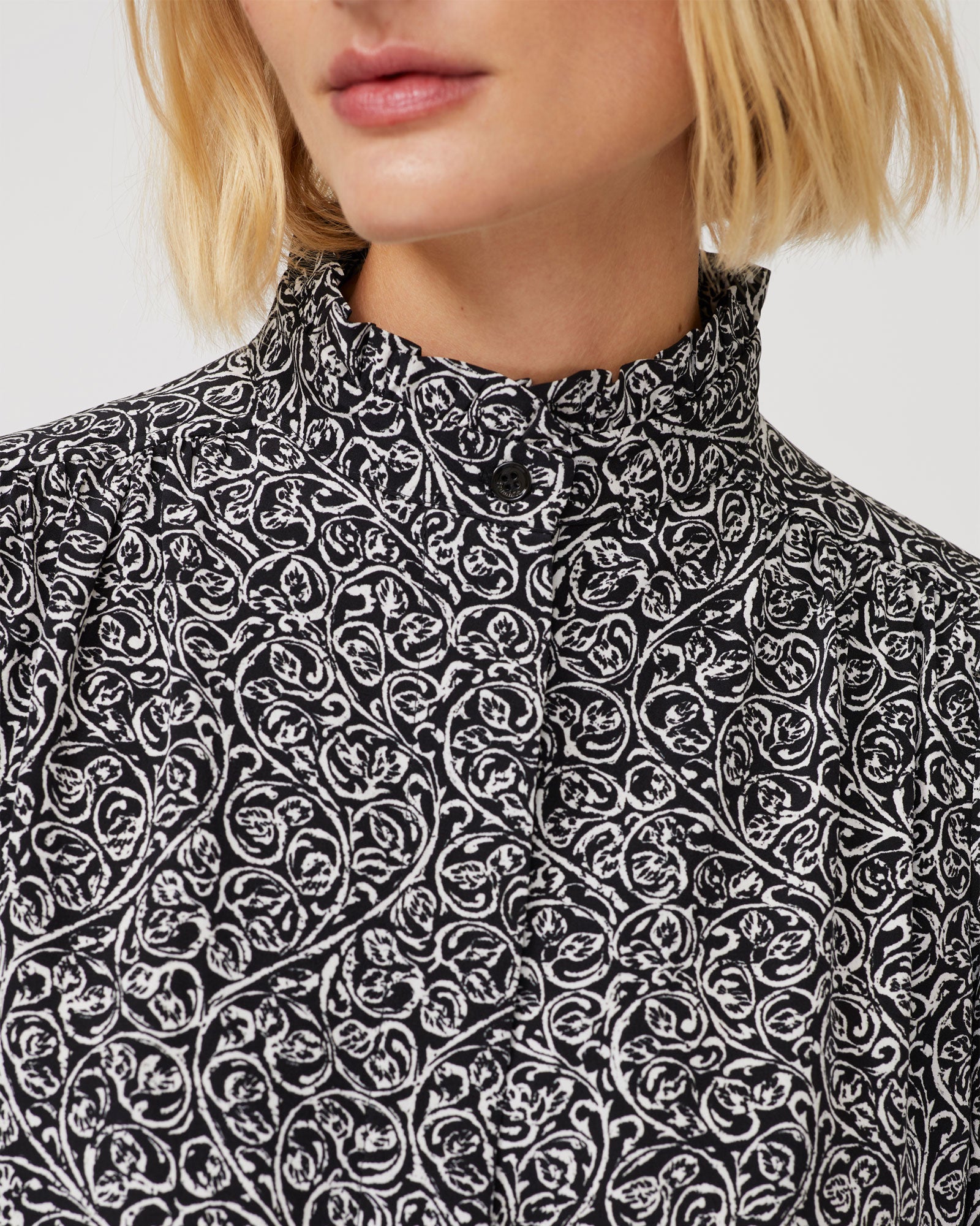 Sienna Silk Blouse - Leaf Print